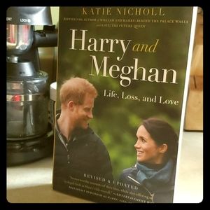 COPY - NNU-Harry and Meghan book- new!